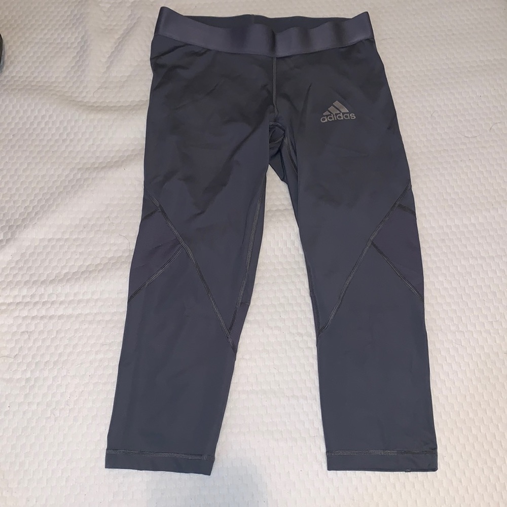 Adidas crop leggings